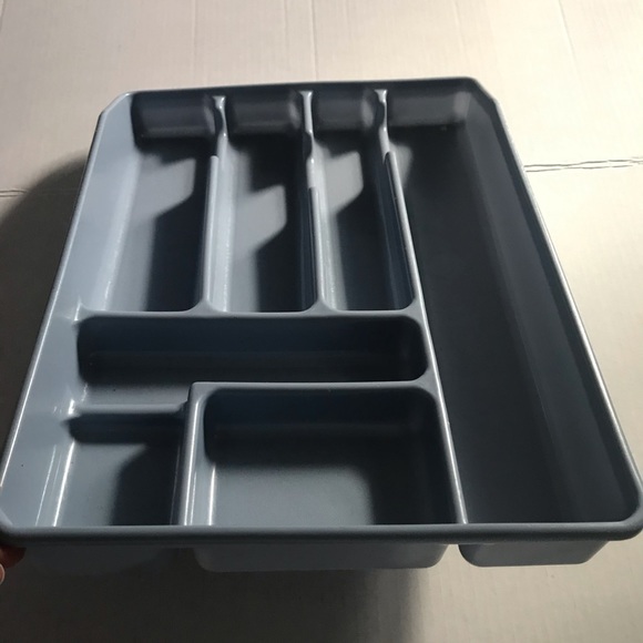Rubbermaid Large Cutlery Tray - Picture 2 of 4
